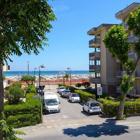 Residence Royal Rimini Exterior foto
