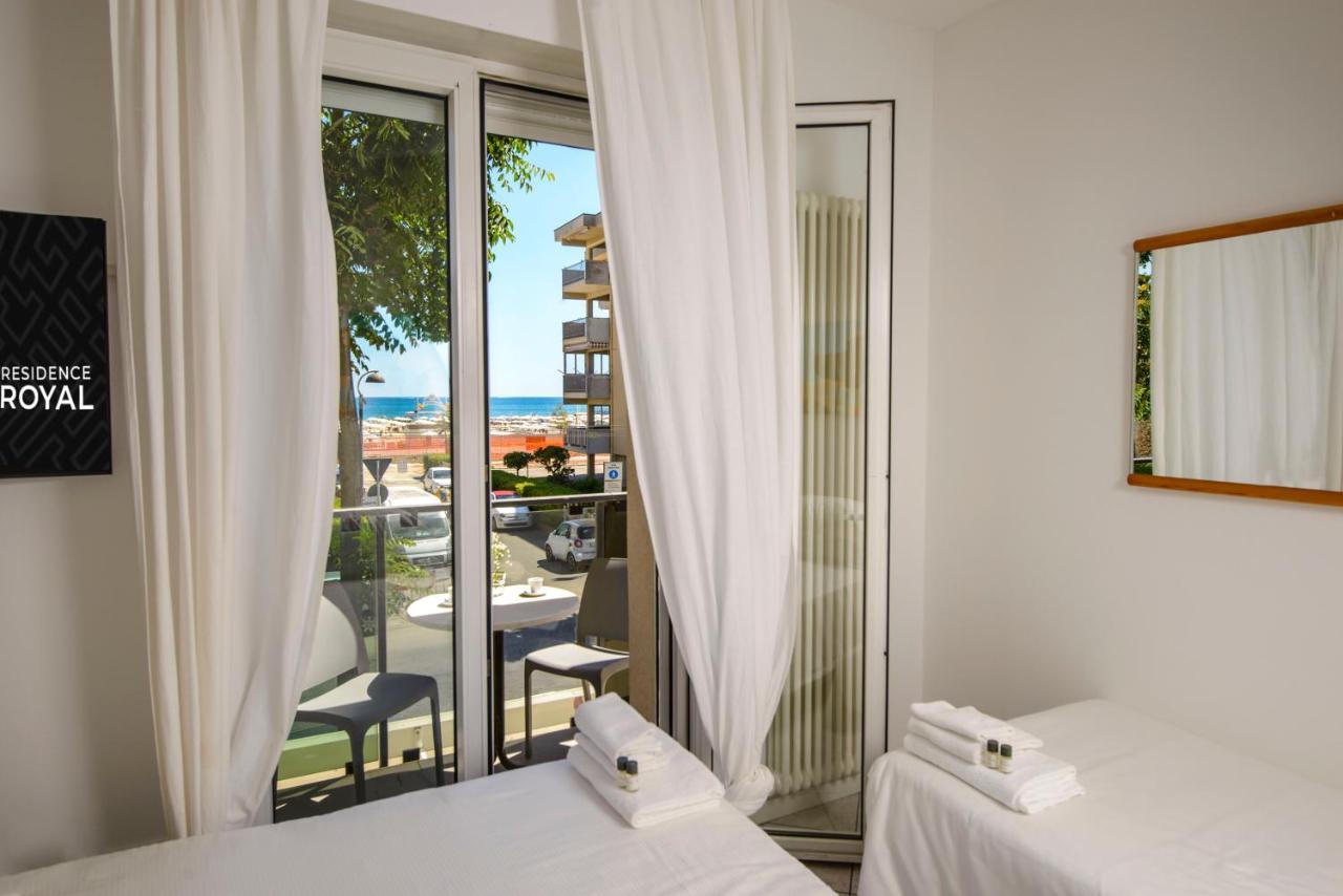 Residence Royal Rimini Exterior foto