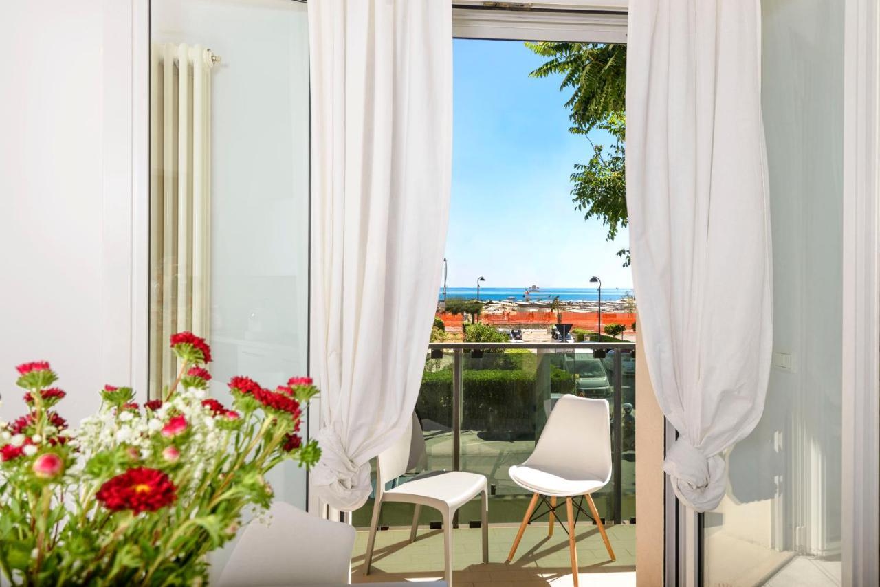 Residence Royal Rimini Exterior foto