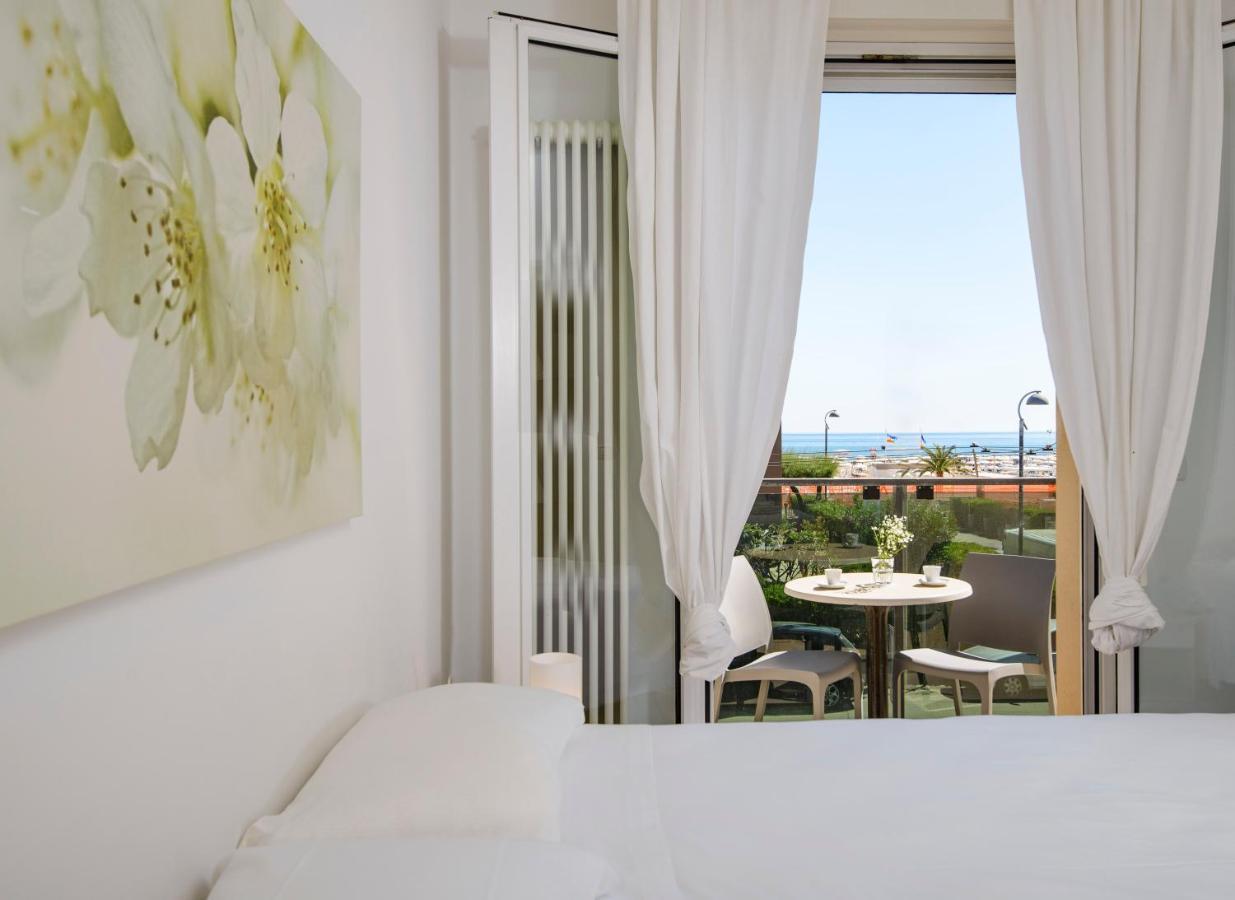 Residence Royal Rimini Exterior foto