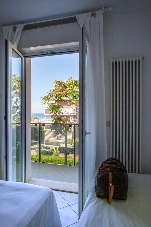Residence Royal Rimini Cameră foto